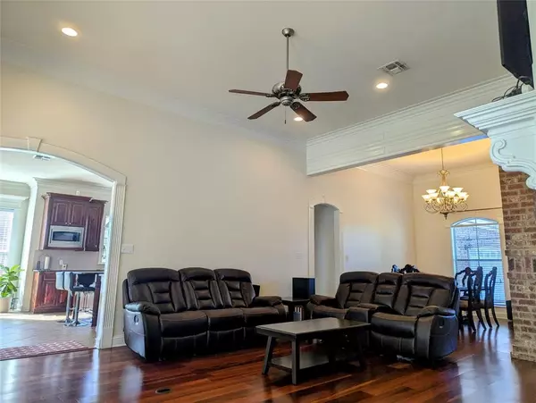 Shreveport, LA 71115,9383 Milbank Drive