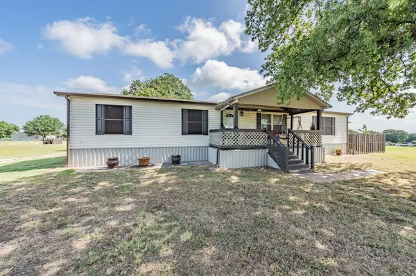 231 Prairie Lane, Azle, TX 76020