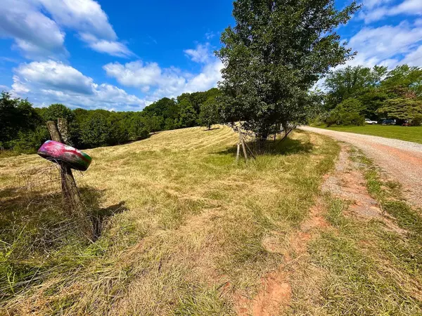 Vinton, VA 24179,0 Holiday Circle