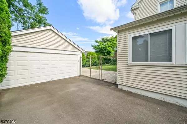 Bloomfield Twp., NJ 07003,148 Willard Ave