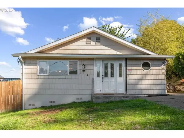 940 ROWE ST, Reedsport, OR 97467
