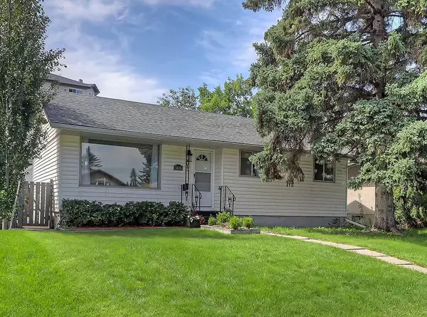 5435 Valentine CRES Southeast, Calgary, AB T2A 2K8