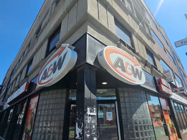 654 Danforth AVE, Toronto E03, ON M4J 1L1