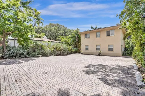 Fort Lauderdale, FL 33316,420 SE 18th Ct #1