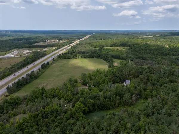 2089 Dwinnell RD, Barrie, ON L4M 4Y8