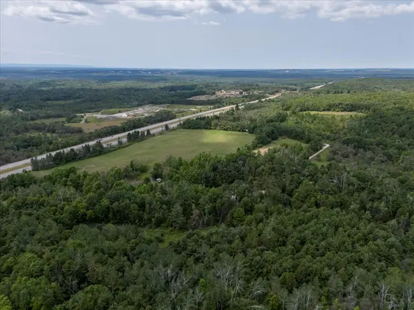 2089 Dwinnell RD, Barrie, ON L4M 4Y8