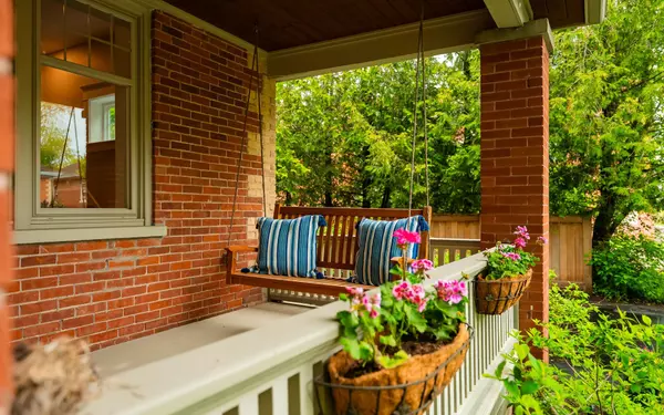 Orangeville, ON L9W 2M7,56 Mill ST