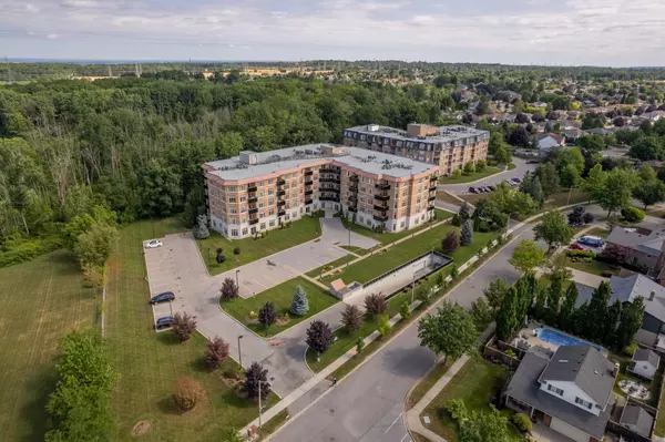Niagara Falls, ON L2H 2Y7,8111 Forest Glen DR #228
