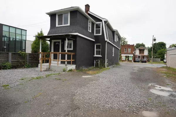 Welland, ON L3B 3X7,455 East Main ST ##4