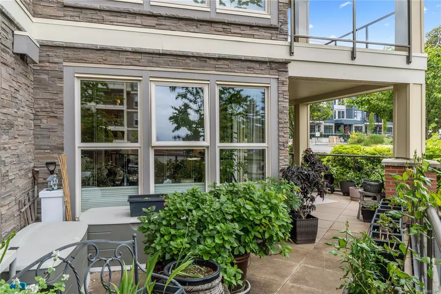 6310 McRobb Ave #121, Nanaimo, BC V9V 1W8
