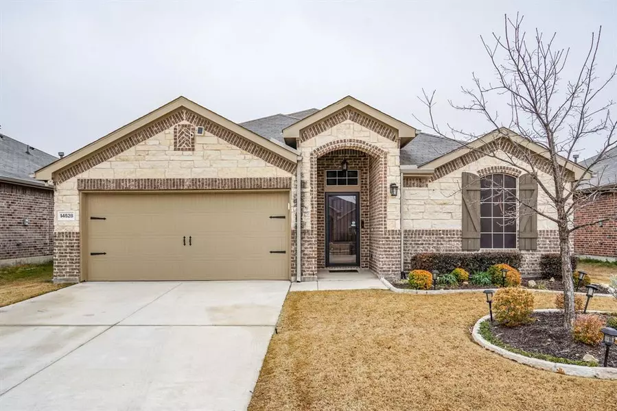 14528 Chino Drive, Fort Worth, TX 76052