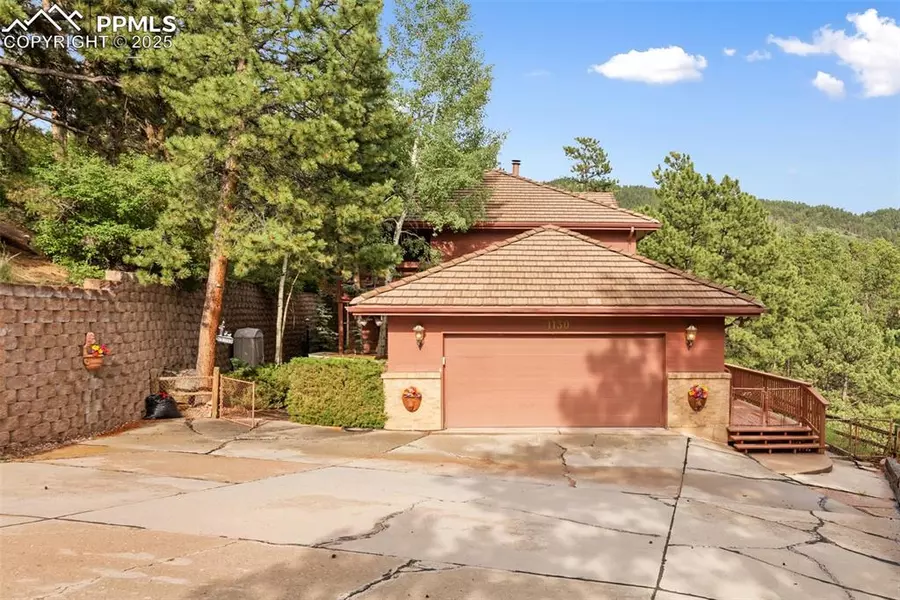 1130 Kings Crown RD, Woodland Park, CO 80863