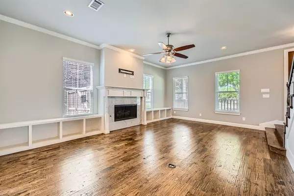 706 Shelby Place, Midlothian, TX 76065