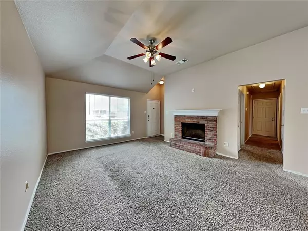 Dallas, TX 75253,2025 Hollow Creek Drive