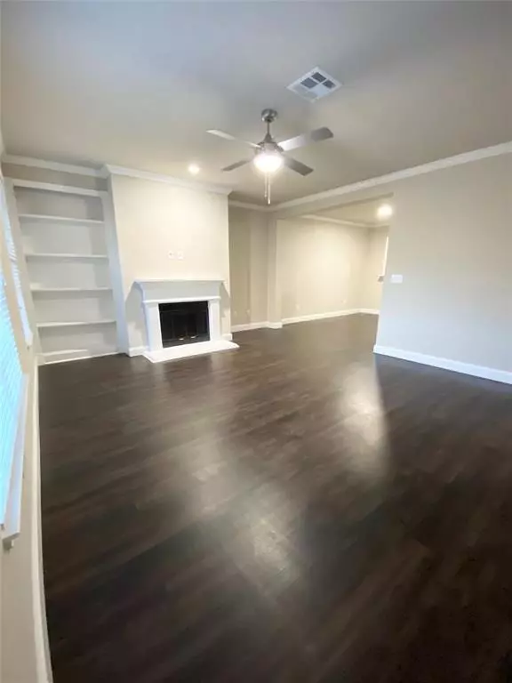 Dallas, TX 75225,5445 Caruth Haven Lane #923