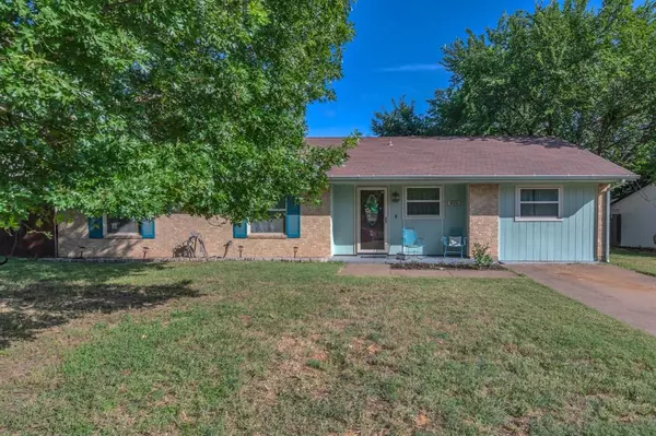 Azle, TX 76020,825 James Street