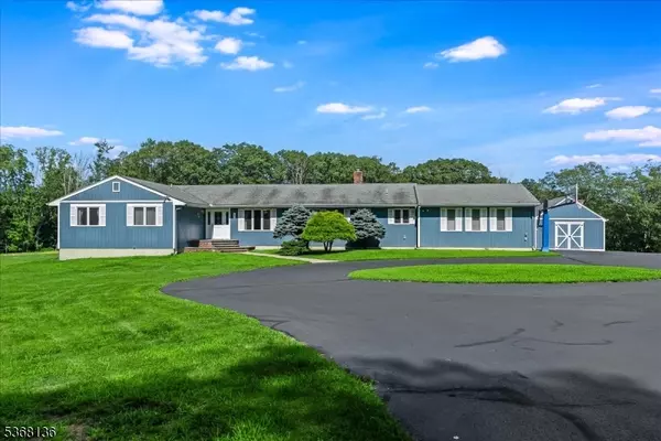 8 Birch Hill Ln, Blairstown Twp., NJ 07825