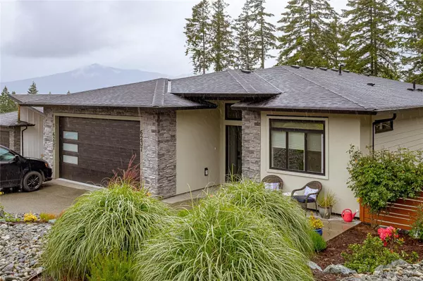 6237 Highwood Dr, Duncan, BC V9L 0H5