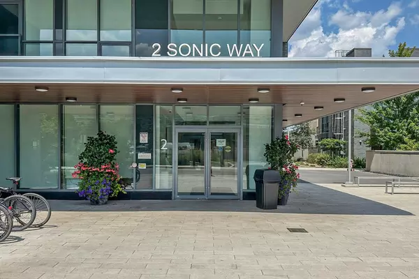 Toronto C11, ON M3C 0P2,2 Sonic WAY #2806