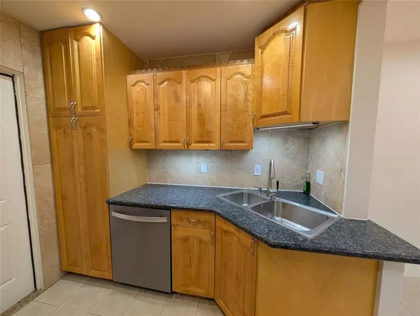 Dania Beach, FL 33004,608 NE 2nd St #136