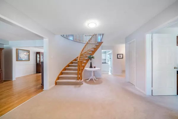 Innisfil, ON L9S 1G9,2725 Shering CRES