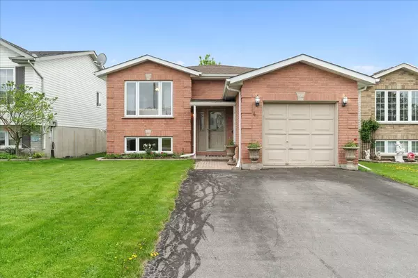 41 Faraday GDNS, Belleville, ON K8P 5J5