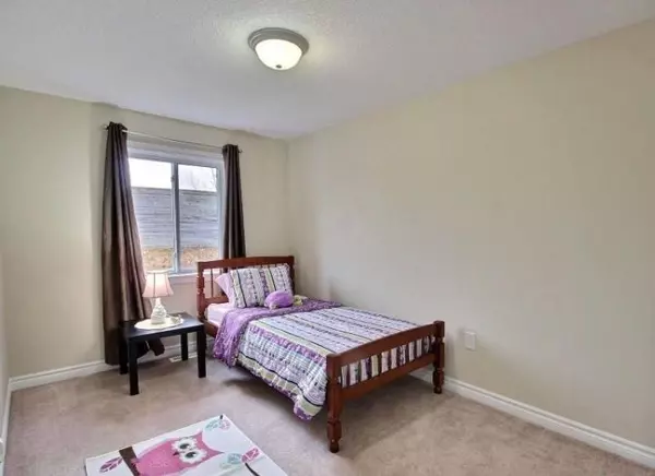 London North, ON N6H 0B6,1059 WHETHERFIELD ST #39