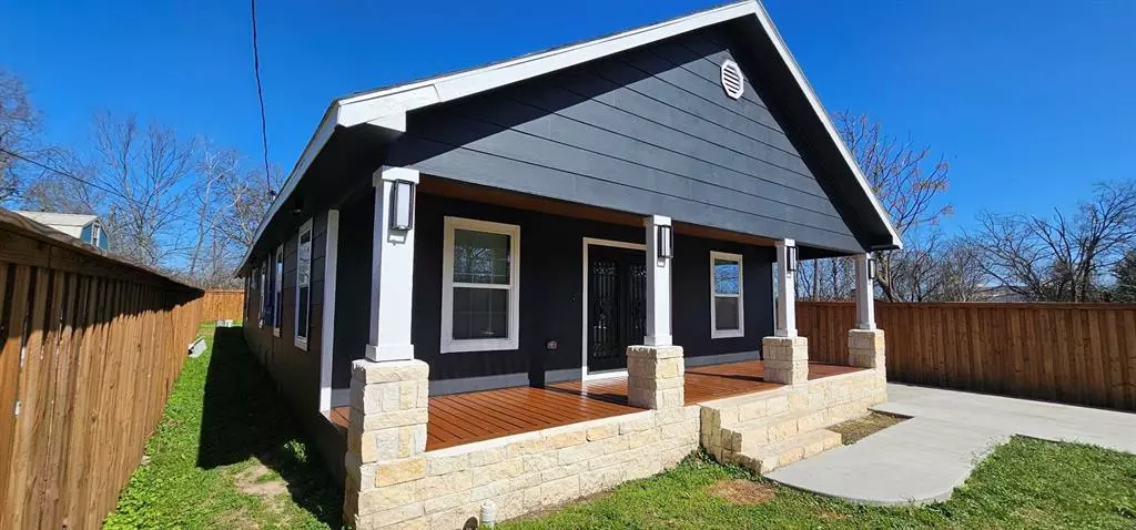 810 Thornton Carter Street, Mexia, TX 76667
