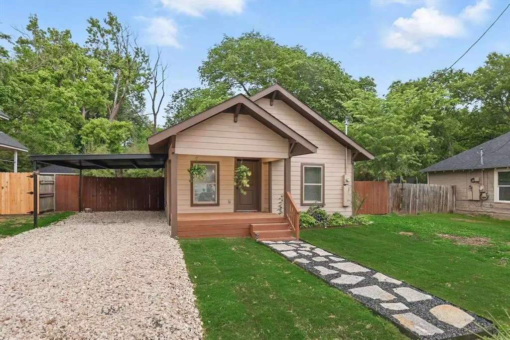 Waxahachie, TX 75165,217 N Hawkins Street