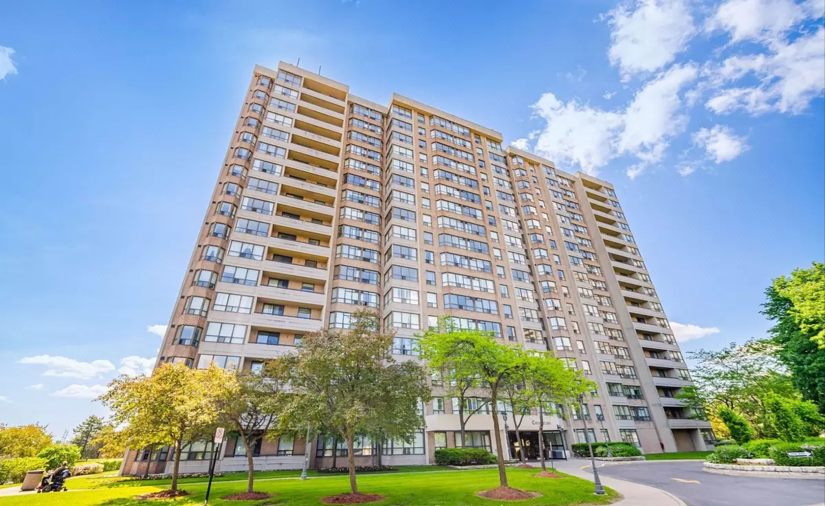 Brampton, ON L6Y 4W6,30 Malta AVE #307