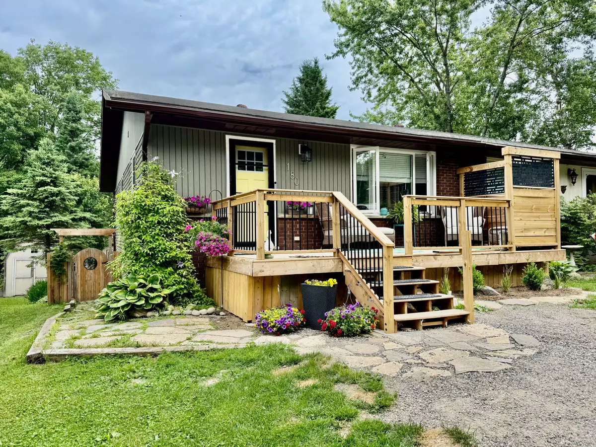 Gravenhurst, ON P1P 1P4,180 FERNWOOD DR