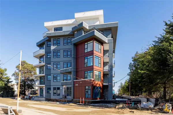 6320 Sentinal Dr #602, Nanaimo, BC V9V 1W4