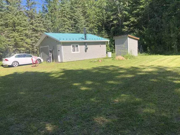 1856 Highway 813, Calling Lake, AB T0G 0K0