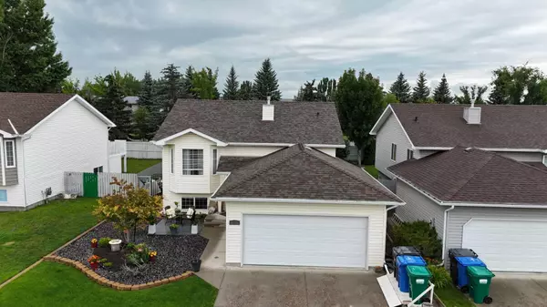 Lethbridge, AB T1K 6P7,22 Mt Backus CRES West
