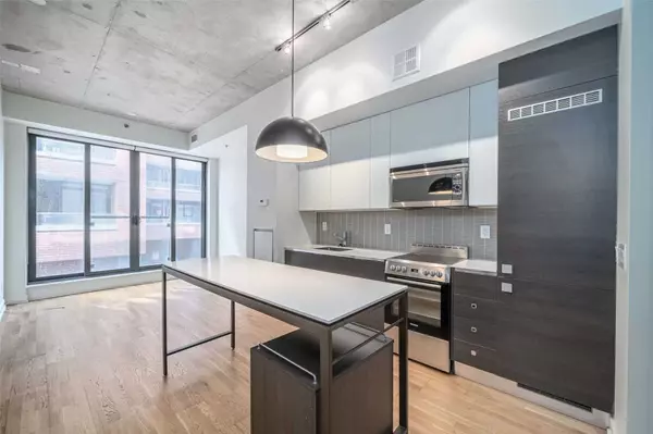 8 Dovercourt RD #208, Toronto C01, ON M6J 0B6