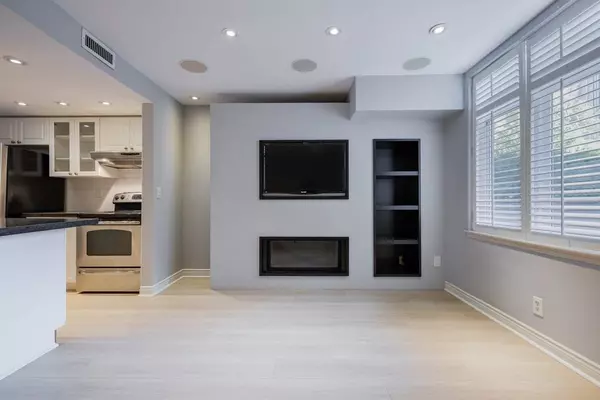 Toronto C10, ON M4S 2J7,108 Redpath AVE #6