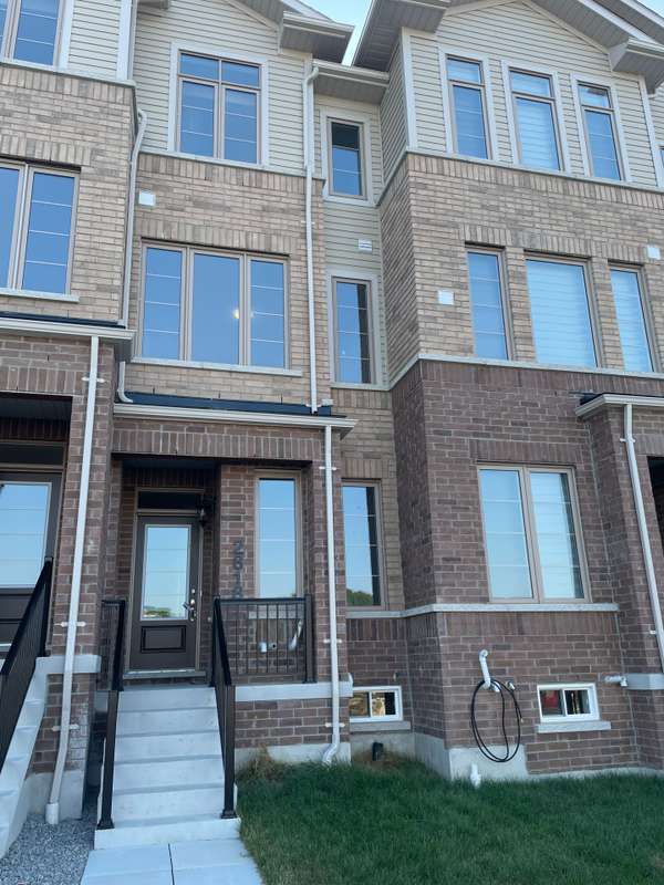 2818 Tippett Mews, Pickering, ON L1X 0R6