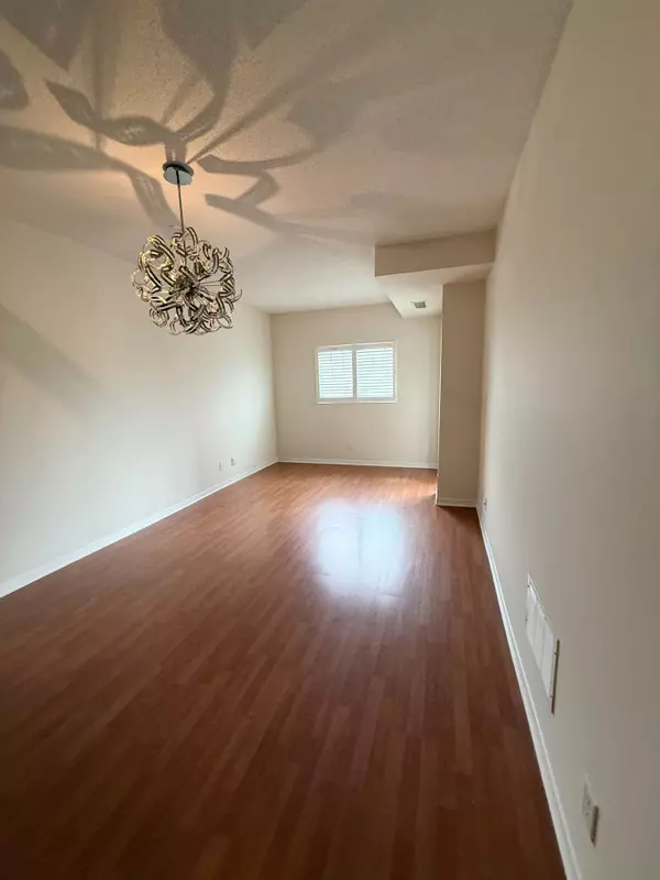 Vaughan, ON L6A 4H8,9451 Jane ST #301