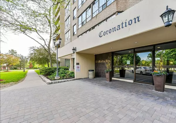 Brampton, ON L6Y 4W6,30 Malta AVE #307