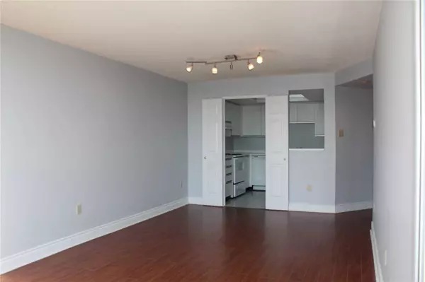 Mississauga, ON L5R 3K8,4470 Tucana CT #402