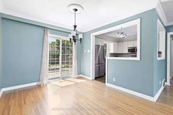 Oakville, ON L6K 1Y3,576 Stephens CRES #Main Fl