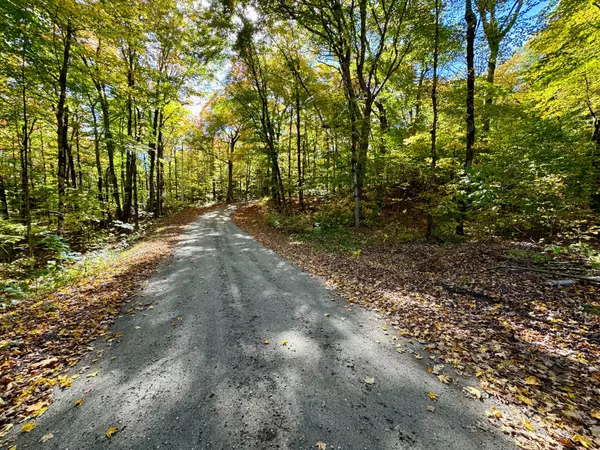 Huntsville, ON P0B 1M0,234 LONGS LAKE RD