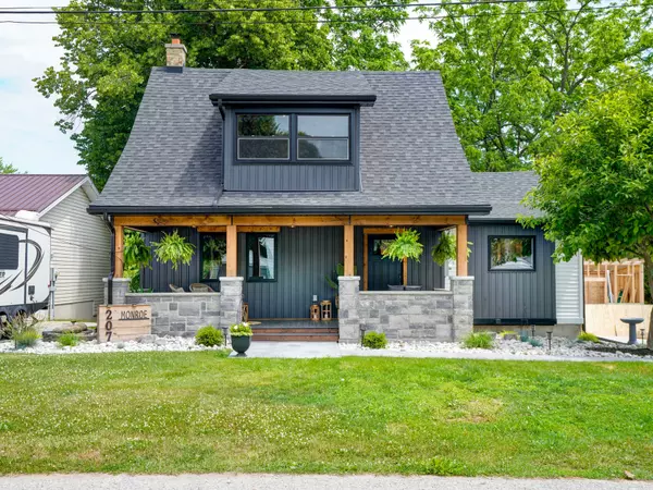 207 Monroe ST, West Elgin, ON N0L 2C0