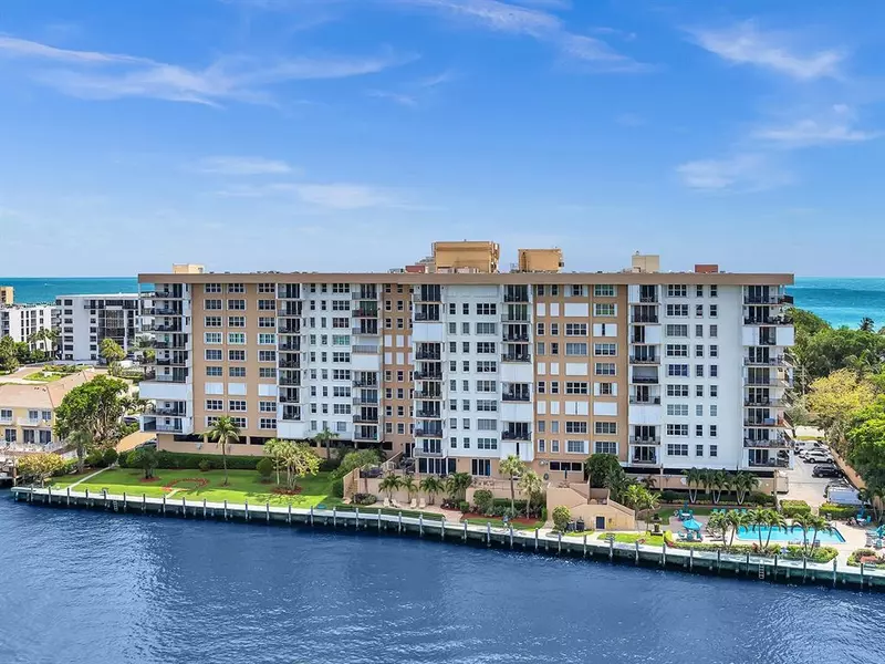 1150 Hillsboro Mile #914, Hillsboro Beach, FL 33062