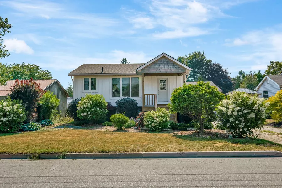55 D'arcy ST, Cobourg, ON K9A 3Z6