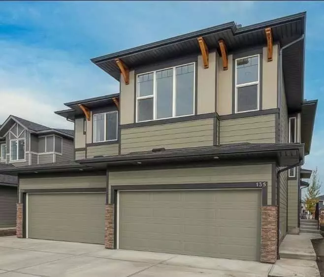 Calgary, AB T2X 4T3,135 Legacy Glen Parade Southeast
