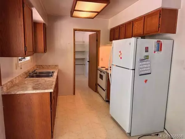 Parksville, BC V9P 1C2,498 Todd Pl