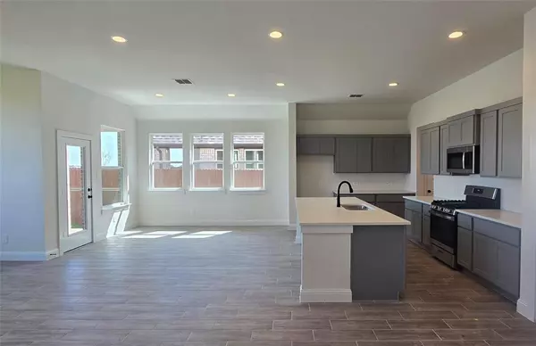 Fort Worth, TX 76036,5044 Meadow Vista Lane