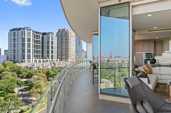 3130 N Harwood Street #804, Dallas, TX 75201