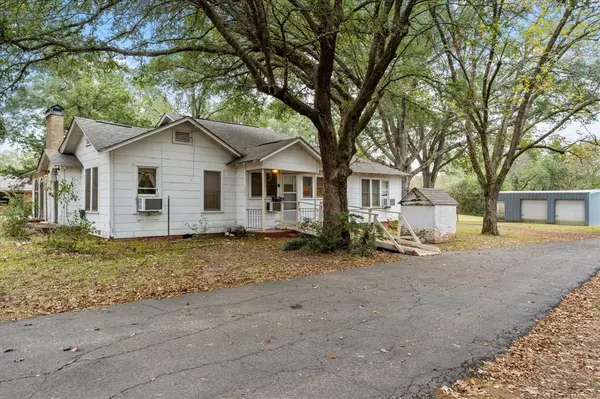 Mount Pleasant, TX 75455,1302 E 1st Street